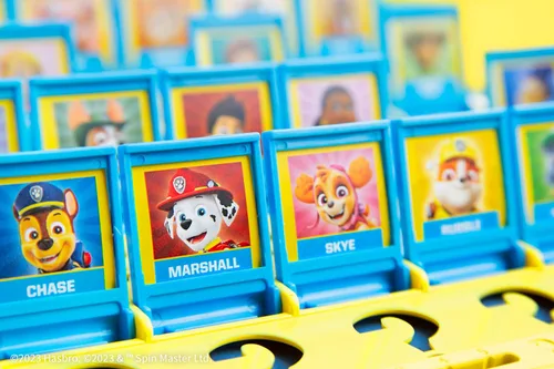 Miniatura 4 de ¿Adivina quién? Juego de mesa de Patrulla Canina, con Chase, Rocky, Skye y más, juego de deducción familiar con licencia oficial de Nickelodeon