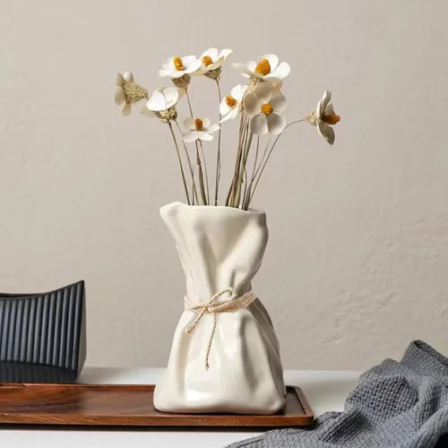 Miniatura 9 de FOWSEEK Florero pequeño de vidrio de 6 pulgadas, floreros transparentes irregulares para centro de mesa de escritorio interior, jarrón decorativo