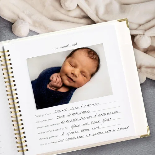 Miniatura 2 de Libro de recuerdos de bebé para niños y niñas – Libro atemporal para bebés de 5 años – Libro de recortes de diario neutro o álbum de fotos