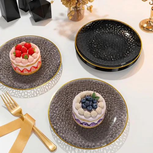 Miniatura 2 de DaYammi 240 platos de plástico negro que incluyen 120 platos de postre negros y 120 tenedores dorados, plato de fiesta martillado, platos