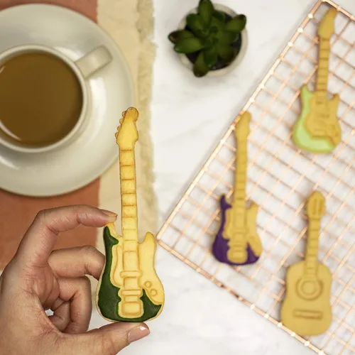 Miniatura 8 de Juego de 3 cortadores de galletas de guitarra (diseños: acústico, eléctrico, bajo), 3 piezas - Bakerlogy