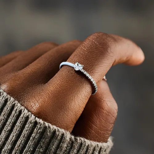 Miniatura 2 de Story Jewellery - Anillos de corazón para mujer, anillos de promesa de medio esmalte cortados en corazón para madre, hija, mejores amigas, chapados