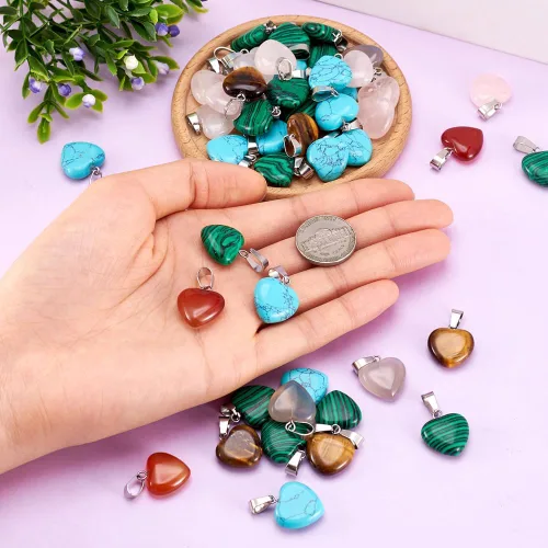 Miniatura 4 de 50 piezas de dijes de piedra en forma de corazón para curar chakras, cristales de gemas, encantos de roca para joyería, mezclados al azar, en masa