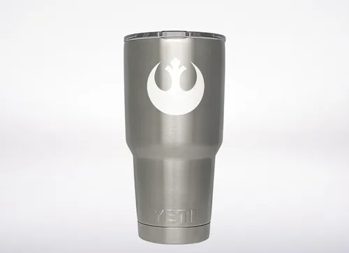 Calcomanía de Star Wars Rebel Alliance Genuina marca ViaVinyl para vasos Yeti y Rtic, Macbooks y laptops, iPads y tablets, iPhones y teléfonos