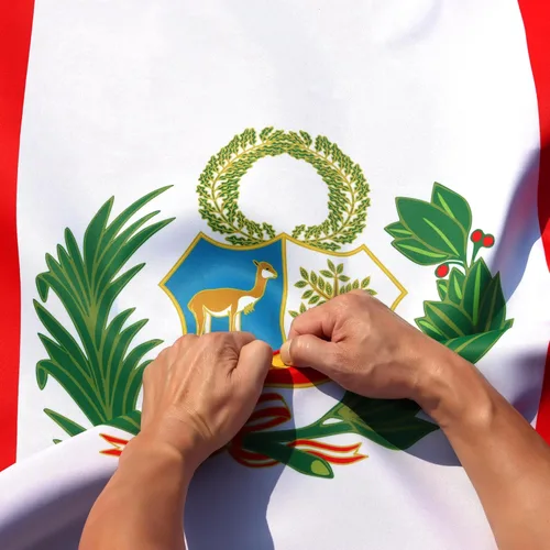 Miniatura 8 de Anley Fly Breeze - Bandera de Perú de 3 x 5 pies, color vivo y a prueba de decoloración, cabecera de lona y doble costura, banderas nacionales