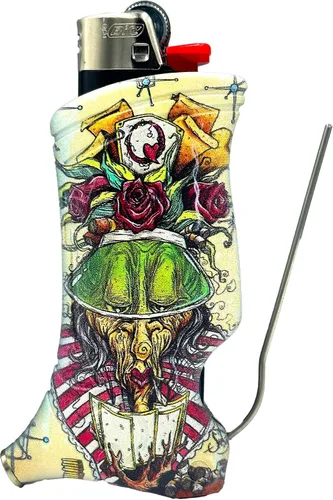 Miniatura 12 de Toker Poker - Estuche para encendedor Bic Multiherramienta, Colección Alice - Herramienta Todo en Uno para Acampar y Otros (HoneyHatter)
