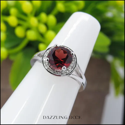 Miniatura 161 de Dazzlingrock Collection Anillo de compromiso redondo de 0.276 in con halo de diamante blanco y vástago dividido para ella en oro macizo de 14