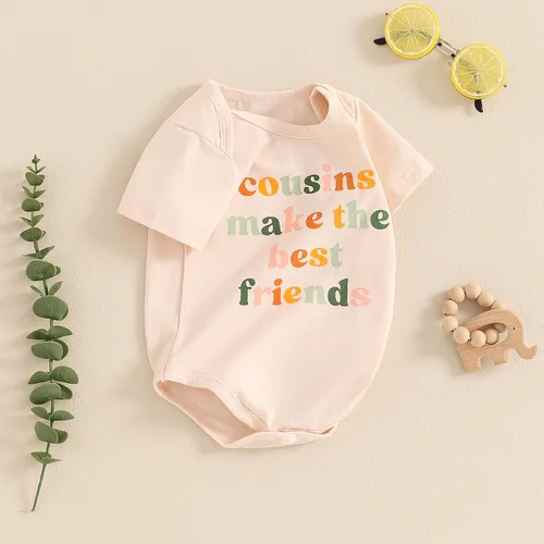 Miniatura 74 de Pañalero para bebé recién nacido, con frase en inglés “Got my mind on my momy”, color gris y blanco, talla 0-18M
