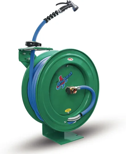 RMX BluSeal Carrete de manguera de agua retráctil automático con manguera de jardín de goma de agua caliente y fría, boquilla rociadora -