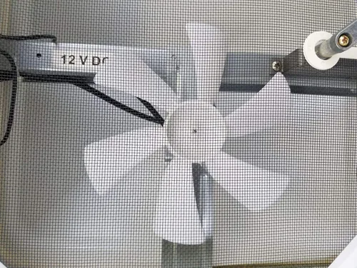 Miniatura 4 de Class A Customs - Ventilación de techo RV de 12 voltios de 14 pulgadas con tapa blanca estilo cuña - Masilla y tornillos 71112A-PS