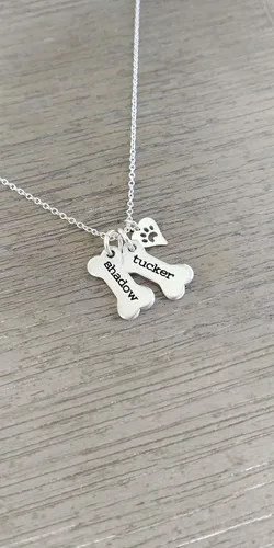 Miniatura 5 de Collar Conmemorativo Personalizado de Hueso de Perro con Dije de Huella de Pata de Plata Esterlina 925 - Collar Conmemorativo con Nombres