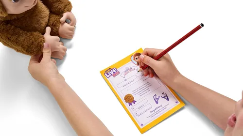 Miniatura 5 de Little Live Pets My Baby Monkey "Mango" con biberón, juego de animales interactivos y suaves para niños de 4 años en adelante, más de 50 sonidos