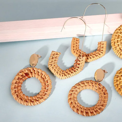 Miniatura 4 de 47 pares de aretes de piel de ratán con borla bohemia + 18 pares de aretes llamativos para mujer, Ratán Resina Acrílico Cuero Zirconia cúbica
