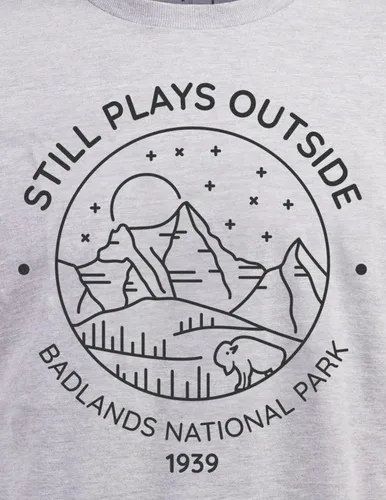 Miniatura 82 de Camiseta de senderismo Still Plays Outside Divertida camiseta para excursionista, camping, campista, al aire libre, hombres y mujeres
