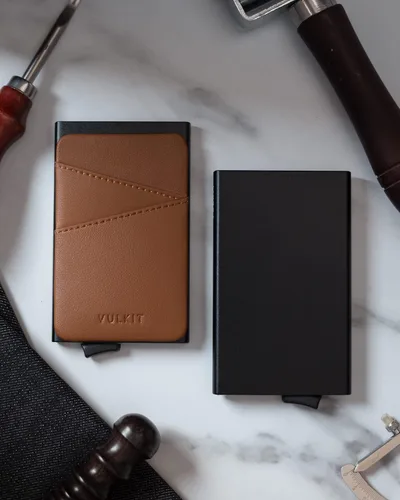 Miniatura 3 de VULKIT Cartera desplegable para tarjetas de crédito con ranuras de cuero adicionales con bloqueo RFID, funda delgada para tarjetas de metal, Marrón
