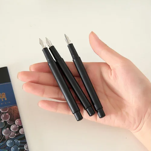 Miniatura 6 de M MUGIT Juego de 5 herramientas de arte para rascar, bolígrafo de pintura de dibujo para rascar, bolígrafo para rascar con forma de pluma