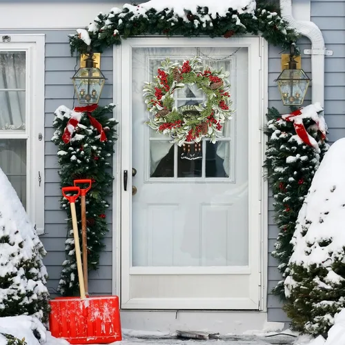 Miniatura 4 de Sggvecsy Corona de Navidad artificial de 19 pulgadas para puerta delantera, corona de orejas de cordero flocado con bayas rojas, agujas de pino