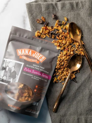 Miniatura 3 de Nana Joes Granola Serie Paleo Arándano, mantequilla de almendras y nuez Hecho a mano sin gluten, vegano, saludable, orgánico, a base de plantas