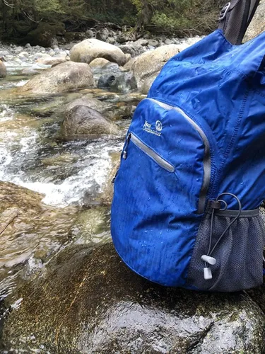 Miniatura 4 de Outlander Mochila de senderismo 100% impermeable, ligera, plegable, para viajes, mochila de día Verde azulado
