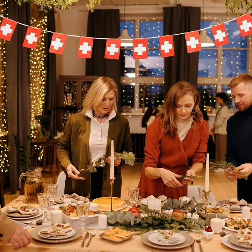 Miniatura 6 de Bandera suiza, bandera suiza, pequeña cadena de banderas suizas, mini banderas suizas, utilizada para fiestas, escuela, eventos deportivos