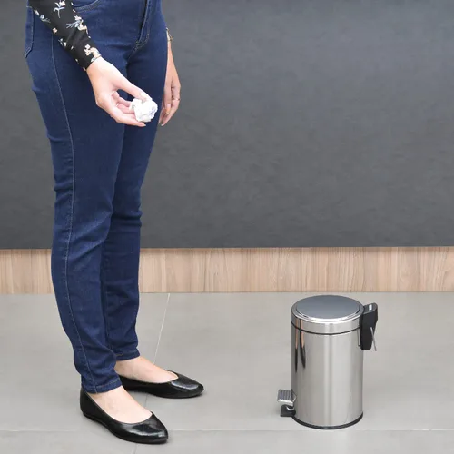 Miniatura 9 de Tramontina 94538103 - Cubo de baño con pedal de 3L, acero inoxidable, con tapa, 6.7 in de diámetro x 10.6 in de alto, 94538103