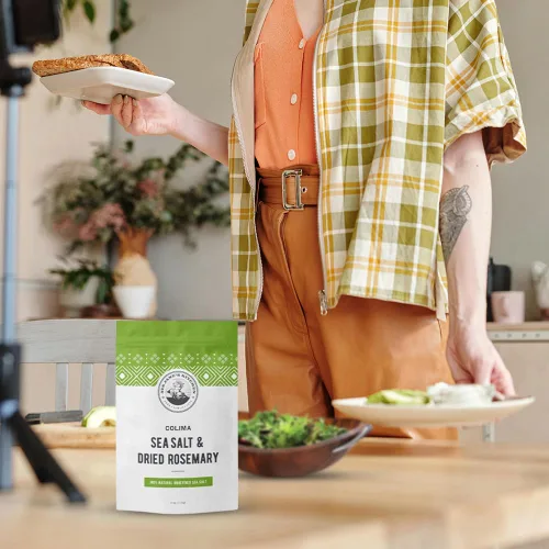 Miniatura 2 de Sal marina de Colima Nuevos sabores – Sal marina escamosa 100% natural con cuatro sabores diferentes – Cosechada a mano y sin refinar – Para carnes