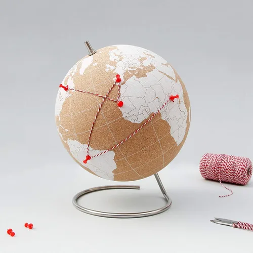 Miniatura 2 de Suck UK Mapa del mundo del globo de corcho con pasadores - Mapa completo del globo del mundo en hermoso corcho mini de 6 pulgadas