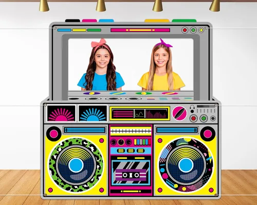 Radio de tela Boombox - Accesorios para cabina de fotos para decoraciones de fiesta de los años 90 y 80, 59 x 59 pulgadas, pancarta colgante de
