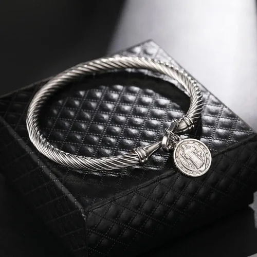 Miniatura 2 de MORE FUN Pulsera de acero inoxidable con colgante de cable trenzado