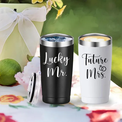 Miniatura 5 de Mamihlap Taza de viaje Lucky Mr Future Mrs - Taza de compromiso, boda, novia, novia, recién comprometida, regalos para parejas. Regalo de pareja
