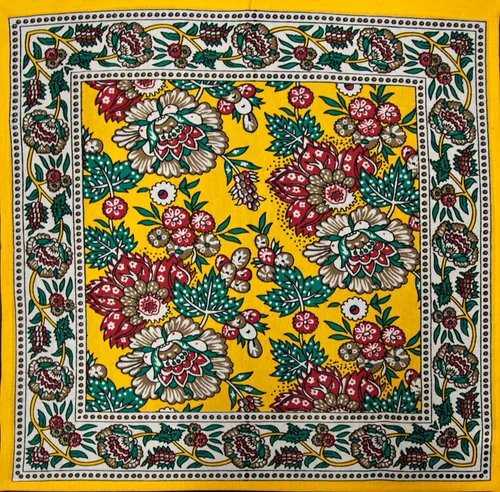 Miniatura 5 de India Arts Mantel cuadrado de algodón con estampado floral de campo francés, sábana de playa (amarillo, mantel de 72 x 72 pulgadas)