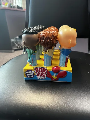 Miniatura 8 de ¡Pop Ups! Soportes de paleta clásicos de CoComelon - Nina, JJ y Cody - 12 paletas con estuches - Favores de caramelo envueltos individualmente
