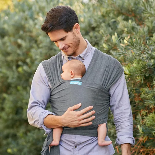 Miniatura 7 de Porta bebé Moby Baby Wrap para recién nacidos a niños pequeños (8-15kg), porta bebé en cabestrillo, diseño ultra ligero y manos libres, ajustable