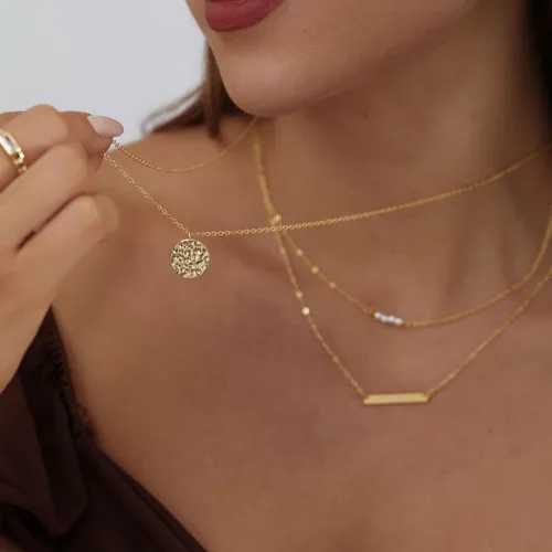 Miniatura 3 de ASCOMY Collares en capas para mujer, delicado collar de oro de 14 quilates chapado en oro de espiga para mujer, collar de cruz de perlas, clip
