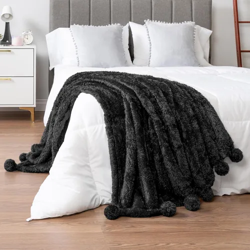 Miniatura 5 de PAVILIA Manta de sherpa negra para sofá, cálida manta de felpa con pompones, manta mullida para sofá, ligera, suave y acogedora con pompones, 50 x