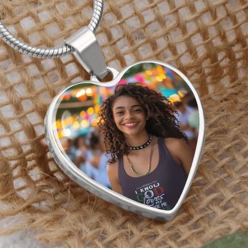 Miniatura 3 de Collar de corazón de plata con foto personalizada pon tu imagen favorita en esta joyería con tu mensaje personalizado grabado como un regalo
