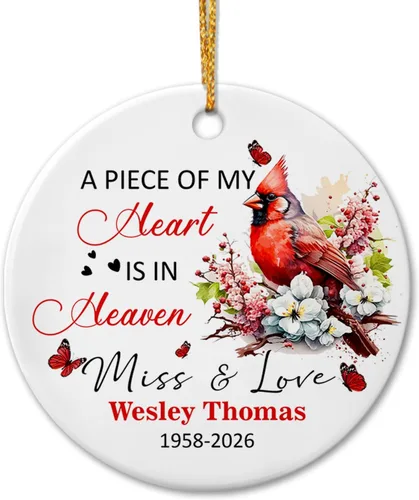 Adorno de cerámica personalizado con texto en inglés "A Piece of My Heart is in Heaven" para Navidad 2026, adorno cardenal rojo conmemorativo,