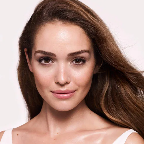 Miniatura 7 de Charlotte Tilbury Wonderglow Face Primer - Soft-Focus, Illuminating Dewy Primer to Hydrate & Blur the Look of Imperfections, Fine Lines & Wrinkles