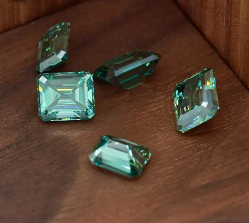 Miniatura 6 de Moissanita suelta 3.00 quilates, piedra de moissanita de color verde, claridad VVS1, piedra preciosa brillante de corte esmeralda para hacer anillos