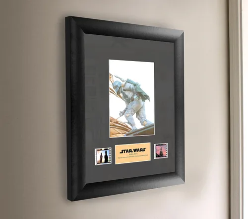 Miniatura 2 de FILMCELLS - Star Wars - Boba Fett - Presentación de arte mural de edición limitada de 11" x 13" - Incluye dos clips de película de 1.378 in SW283IW