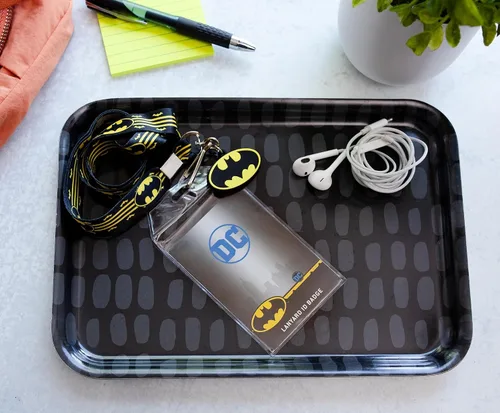 Miniatura 6 de Silver Buffalo DC Comics Batman Wrap-Around Logo Lanyard con soporte para insignia y dije