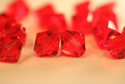 Miniatura 58 de 100 piezas auténticas Preciosa de 3 mm (0,12 pulgadas) cuentas sueltas de cristal bicono facetado pequeño amatista púrpura compatibles con cristales