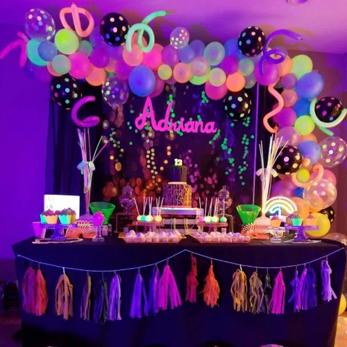 Miniatura 3 de Tiras de luz LED negras de 6.6 pies, 120 tiras LED UV a pilas para fiesta brillante, Halloween, vidrio, póster, pintura, batería no incluida