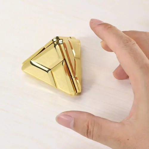 Miniatura 5 de Rompecabezas de metal triángulo 3D (púrpura)