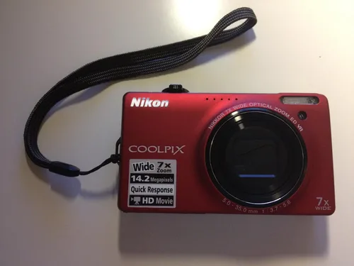 Miniatura 3 de Nikon Coolpix S6000 - Cámara digital de 14 MP con zoom de reducción de vibración óptica (VR) 7x y LCD de 2.7 pulgadas (negro)