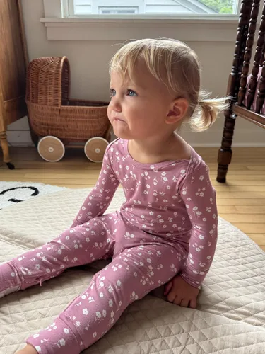 Miniatura 26 de GUNAMUNA Pijama unisex convertible ultrasuave para bebé, mameluco con cremallera para pañales, recién nacido a 24 meses