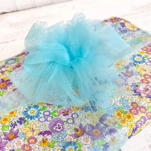 Miniatura 9 de Threadart - Mega rollo de tul beige - 6 x 100 yardas (300 pies) Soft sheer tulle on a 6 x 100yd mega roll (300ft) - for weddings, tutus, costumes