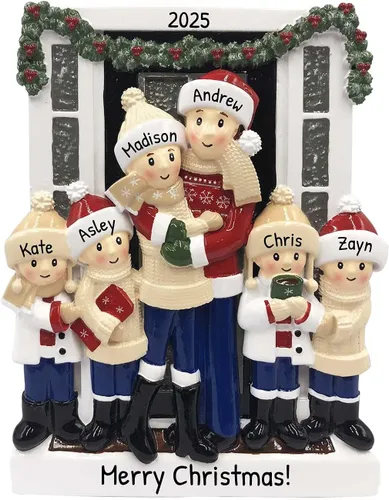 Miniatura 4 de Adorno personalizado en 3D de nuestra primera Navidad, suéter de invierno 2025, adornos para parejas, adorno para puerta delantera, adorno