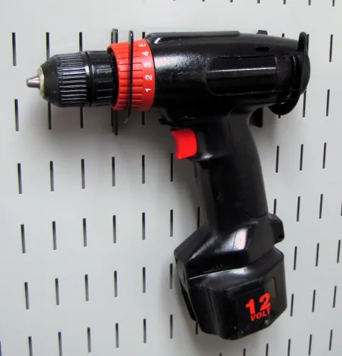 Miniatura 5 de Wall Control 10-UH-003 B Gancho en U ranurado para tablero de clavijas Wall Control solamente, 3 pulgadas, negro
