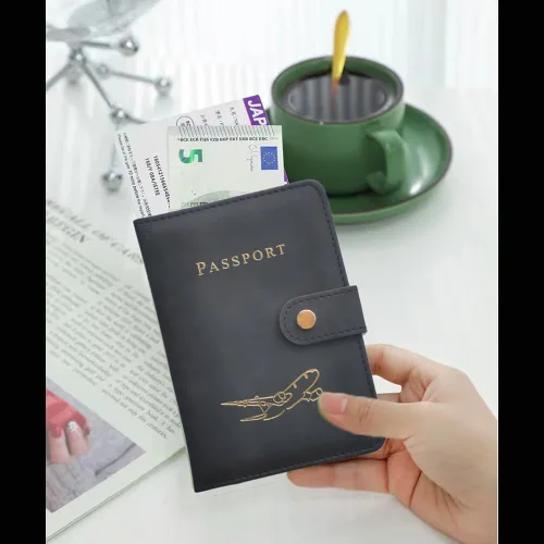 Miniatura 6 de Soporte para pasaporte con múltiples ranuras para tarjetas, funda para pasaporte con bloqueo RFID, elegante diseño unisex para hombres y mujeres